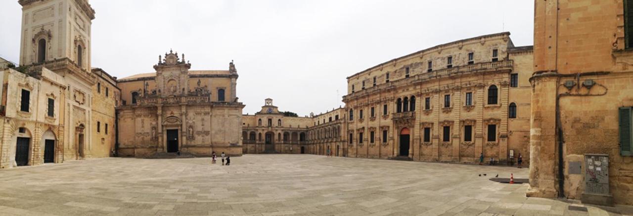 Ferrante D'Aragona Rooms Lecce Exteriér fotografie