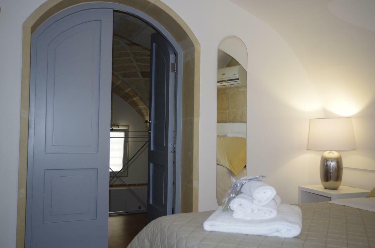 Ferrante D'Aragona Rooms Lecce Exteriér fotografie